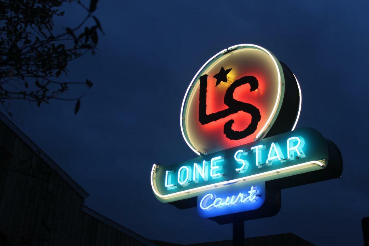 Lone Star Court, By Valencia Hotel Collection (Adults Only) Остин Екстериор снимка